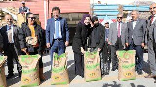 Akyurt’ta 30 ton tohum çiftçilere emanet