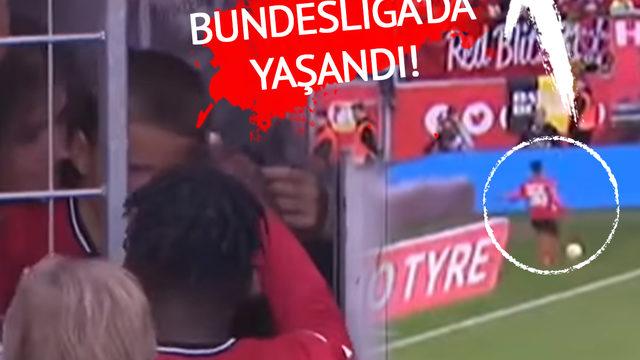 Dünya futbolunda örneği yok! Ağladığını fark etti, sahayı terk edip yanına koştu... Tüm stat bir anda alkışlamaya başladı