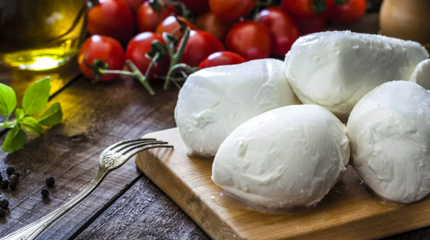 MasterChef mozzarella tarifi! Evde mozzarella nasıl yapılır?