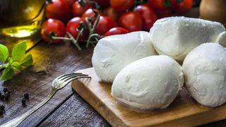 MasterChef mozzarella tarifi! Evde mozzarella nasıl yapılır?