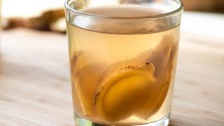 İki malzemeli en eski doğal reçete! İçen hasta olmuyor