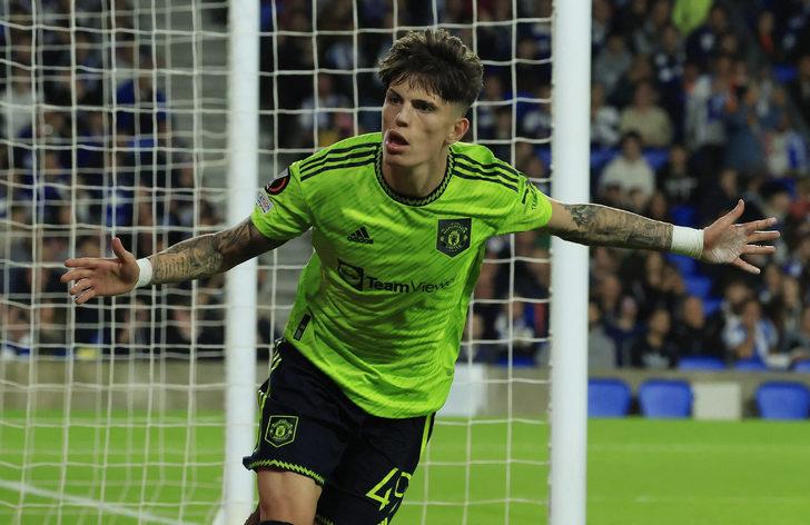 Kader bir araya getirdi! Manchester United'ın genç yıldızı Garnacho Ferreyra üç günlükken, gözyaşlarına şahit olduğu Cristiano Ronaldo ile bu kez beraber sevindi... G3