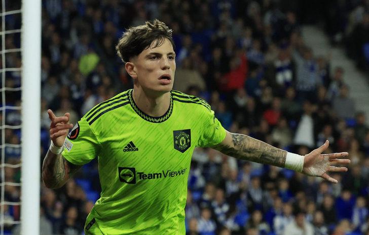 Kader bir araya getirdi! Manchester United'ın genç yıldızı Garnacho Ferreyra üç günlükken, gözyaşlarına şahit olduğu Cristiano Ronaldo ile bu kez beraber sevindi... G1