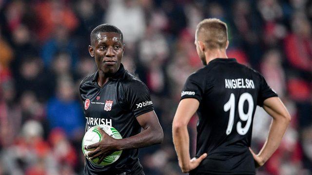 Son dakika: Sivasspor tarih yazdı! Rıza Çalımbay'ın öğrencileri, UEFA Avrupa Konferans Ligi'nde lider olarak son 16 turuna yükseldi...