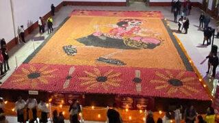 Tablo gibi görünüyor ama gerçek çok başka! Yakından bakınca... Neyden yapıldığına inanamayacaksınız