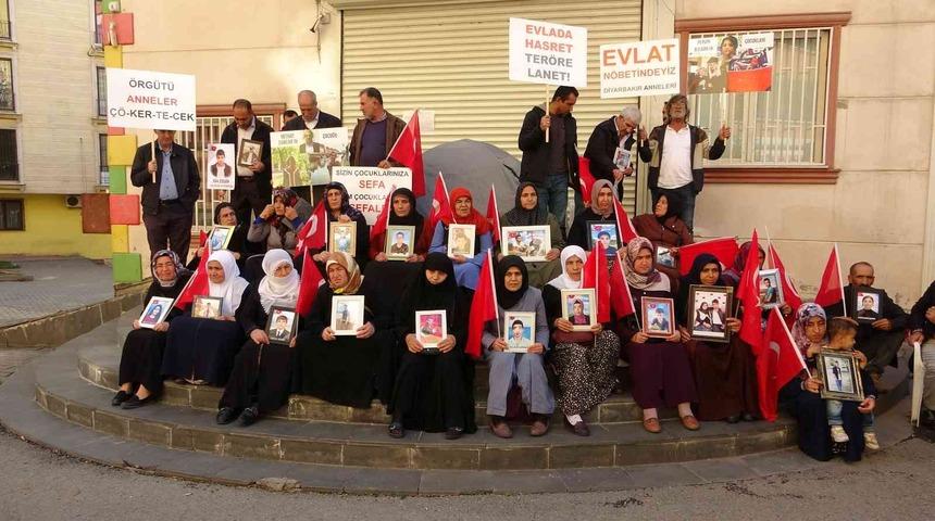 Evlat hasreti bin 159 g&uuml;nd&uuml;r devam ediyor