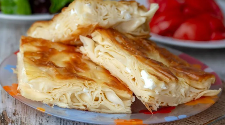 Daha pratik börek yok: Tavada yalancı su böreği tarifi! Tavada su böreği nasıl yapılır?