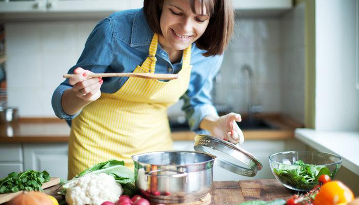 Közlenmiş patlıcan çorbası nasıl yapılır?
