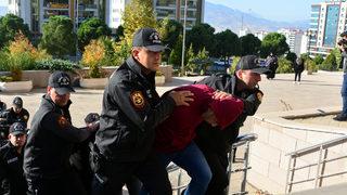 Şeytanın aklına gelmez! Buldukları yöntemle milyonluk vurgun yaptılar... Aralarında avukat, polis ve noter de var