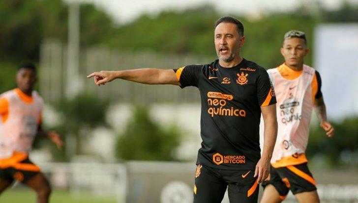 Fenerbahçe'de yarım kalan hikayesini tamamlayamamıştı, Corinthians'tan da ayrılıyor! Vitor Pereira'nın Brezilya macerası da beklediği gibi gitmedi... G2