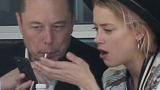 Elon Musk'tan bir hamle daha! Eski sevgilisi Amber Heard'ün hesabını askıya aldı