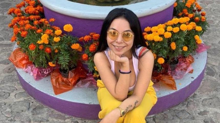 Bindiği takside dehşeti yaşadı! Taksi şoförünün kendisini kaçırdığı fark eden kadın camdan atladı... Hayatını kaybetti