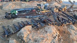 Terör örgütüne bir darbe daha! Silah ve mühimmatları ele geçirildi