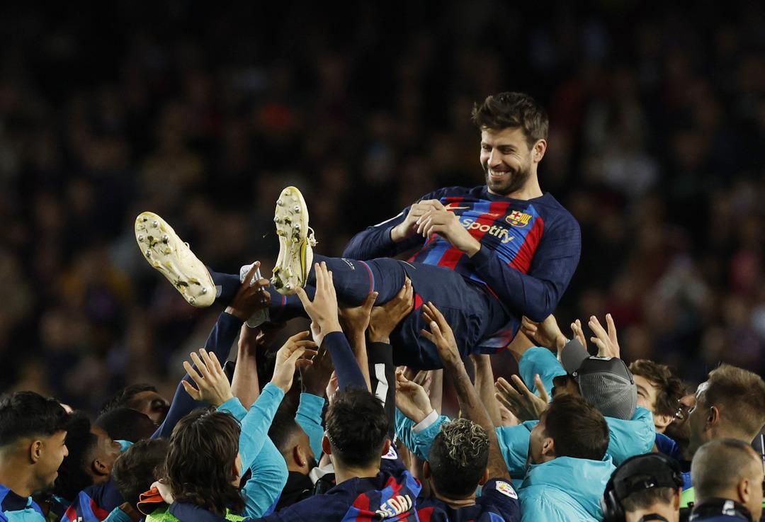 'Ben kimsenin annesiyle...' Futbolu bırakan Gerard Pique'den ağızları a&ccedil;ık bırakan s&ouml;zler! Ger&ccedil;ekleri bir bir a&ccedil;ıkladı...