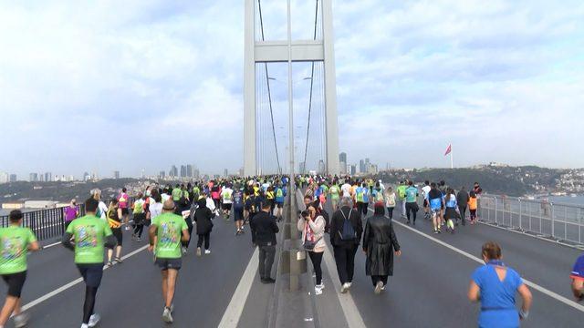 44.-istanbul-maratonu-renkli-goruntulere-sahne-oldu_2059_dhaphoto11