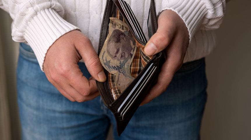 İşsizlik maaşı alırken işe başlamak mümkün mü? İşsizlik maaşı alırken sigortalı işe başlarsam, maaş almaya devam edebilir miyim? 