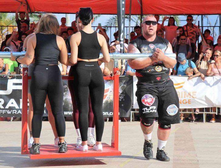 Dünyanın en güçlüleri tır çekti! O anlar nefes kesti G1