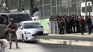 Özel harekat ve çevik kuvvet devreye girdi! Göç idaresinde olay çıkarttı... Sınır dışı edilecek