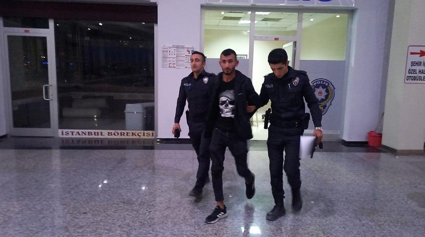 Manisa'da göçmen kaçakçılığı suçundan aranan şüpheli yakalandı