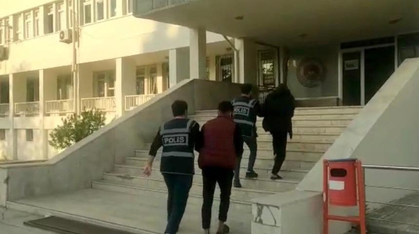 Bakkal dükkanında uyuşturucu satan 2 şüpheli tutuklandı