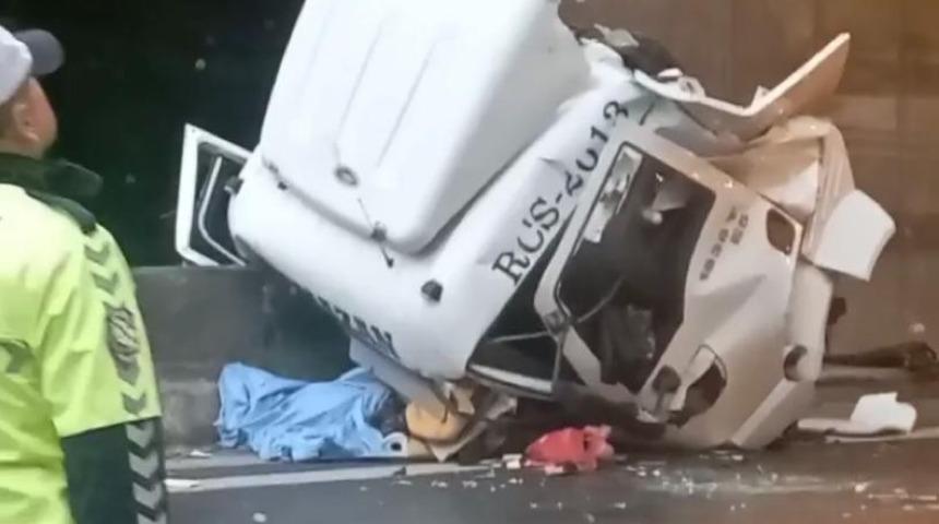 Otoyolda feci kaza: 1 ölü