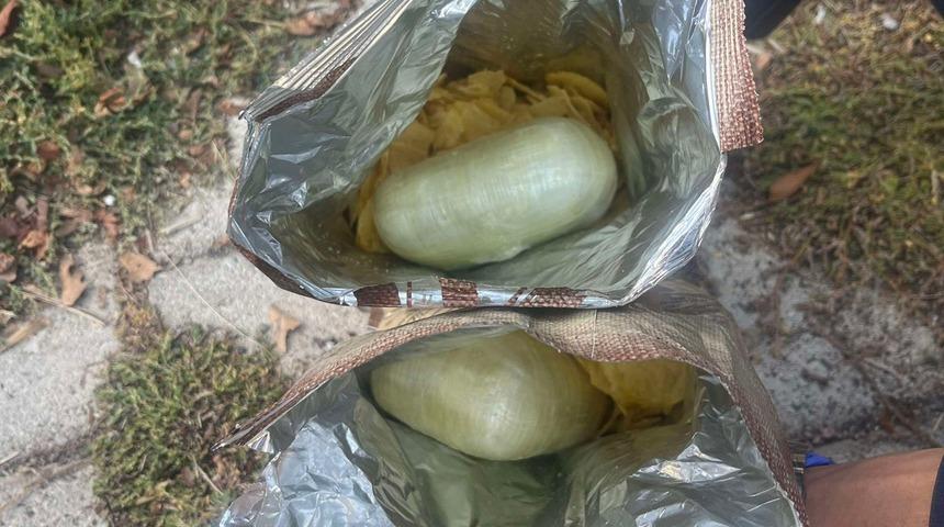 Elazığ'da 2 cips paketinde 1 kilogram esrar ele geçirildi