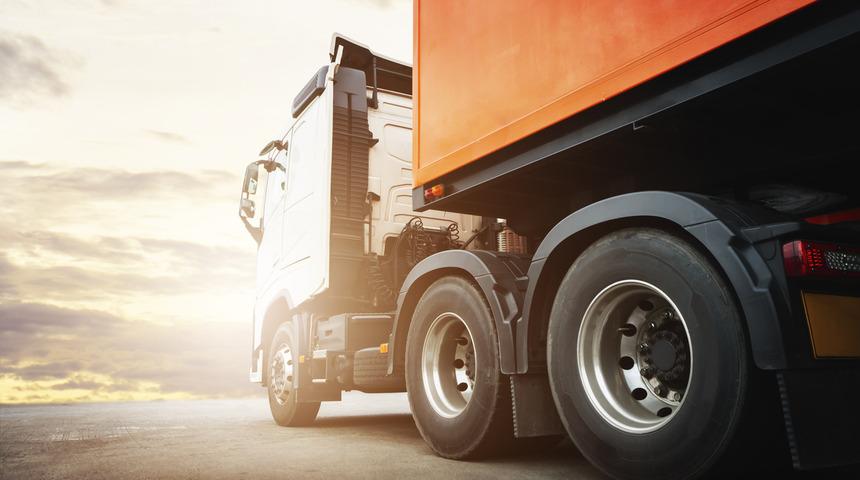 CE sınıfı ehliyet hangi araçları kullanır, B sınıfından CE sınıfına geçiş nasıldır? CE sınıfı ehliyet nedir, şartları nelerdir ve nasıl alınır?