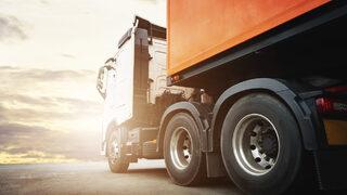 CE sınıfı ehliyet hangi araçları kullanır, B sınıfından CE sınıfına geçiş nasıldır? CE sınıfı ehliyet nedir, şartları nelerdir ve nasıl alınır?