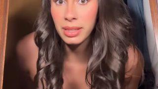 Sosyal medya fenomeni Fernanda Mota Farhat pantolonuna sığmadı! Deri pantolonunun ağı yırtıldı ama...