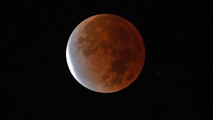AY TUTULMASI CANLI İZLE: Kanlı Ay tutulması ne zaman, saat kaçta? 8 Kasım Ay tutulması nereden izlenir?