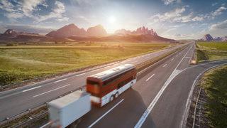 DE sınıfı ehliyet hangi araçları kullanır, kapsamı nedir? DE sınıfı ehliyet nedir, şartları nelerdir ve nasıl alınır?