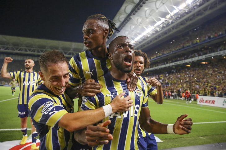 Son dakika: 'Gelen teklifleri dinlemek zorundayız!' Dünya Kupası'na damga vuran Fenerbahçeli Enner Valencia'nın menajerinden kafaları karıştıran sözler! G2