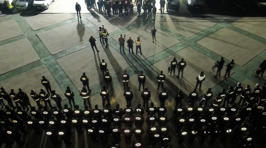 Bursa'da uyuşturucu operasyonunda yakalanan şüphelilerden 63'ü tutuklandı