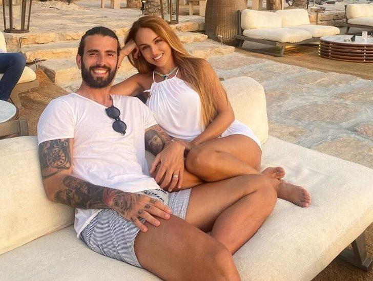 Galatasaray'ın yıldızlarının Beşiktaş derbisi sonrası olaylı gecesi! Kadınlarla geldiler, kameralardan kaçtılar...  G4