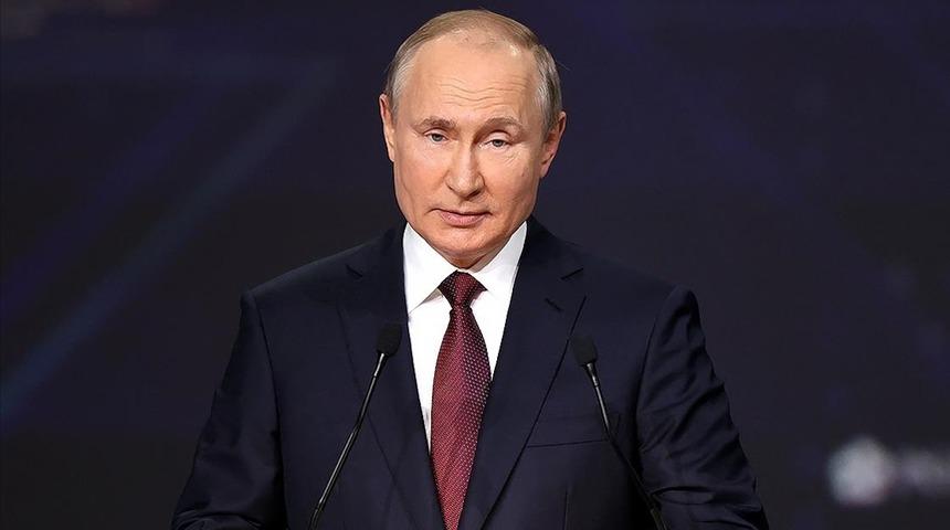 Savaştan bu yana bir ilk: Putin, Mariupol'ü ziyaret etti, Ukrayna'dan çok sert tepki geldi! 'Bir hırsıza yakışır şekilde...'