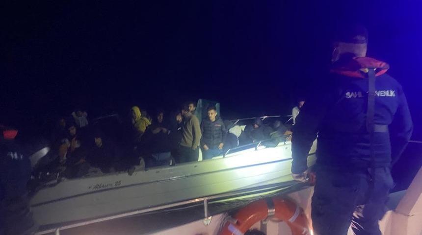 Muğla açıklarında 72 düzensiz göçmen kurtarıldı