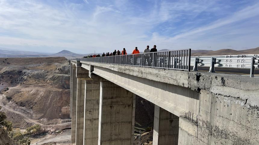 Kars-Erzurum arasındaki Taşlı Güney-2 Viyadüğü hizmete açıldı