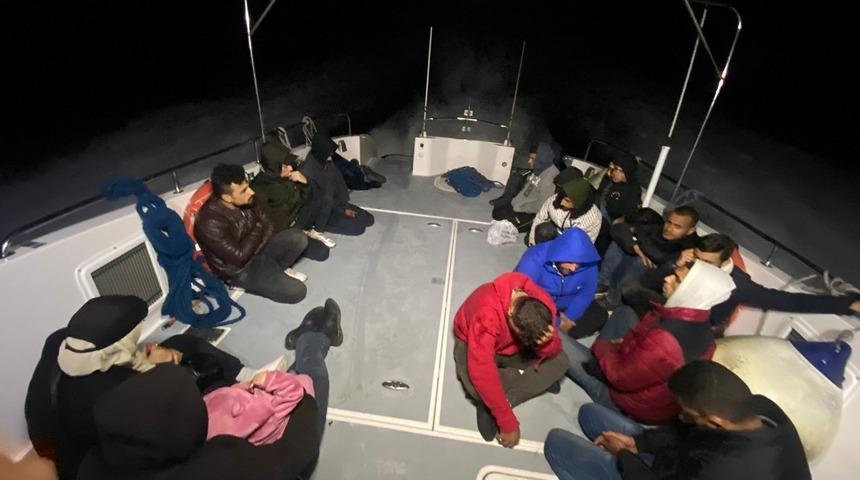 Bodrum açıklarında 65 düzensiz göçmen kurtarıldı, 18 düzensiz göçmen yakalandı