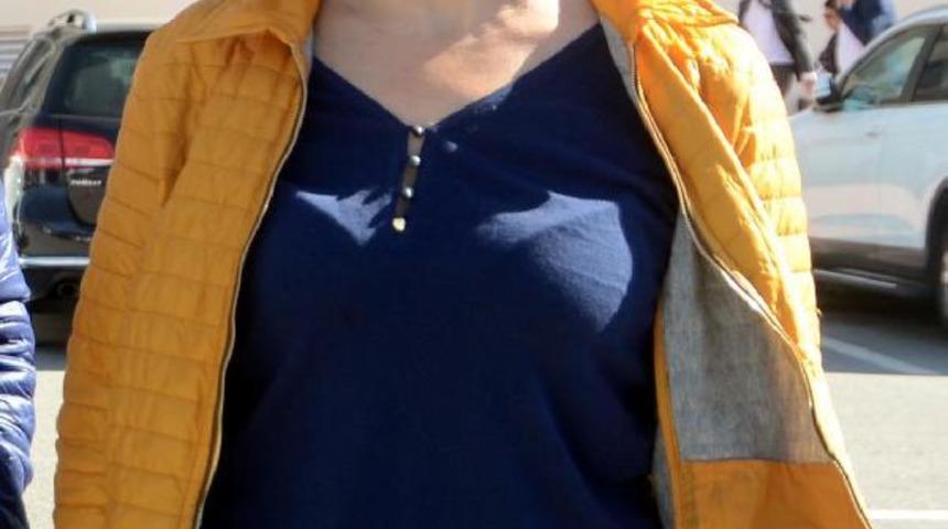 Bodrum'daki yazlık, Savaş Ay'ın &ccedil;ocuklarını karşı karşıya getirdi