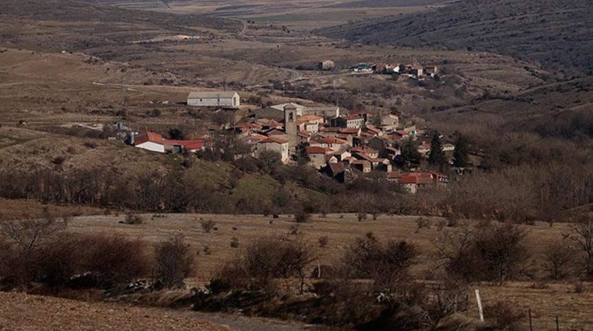 Bir köy internette 260 bin euroya satışa çıkarıldı! Sebebi büyükşehirlere göç: Çok sayıda telefon alıyoruz