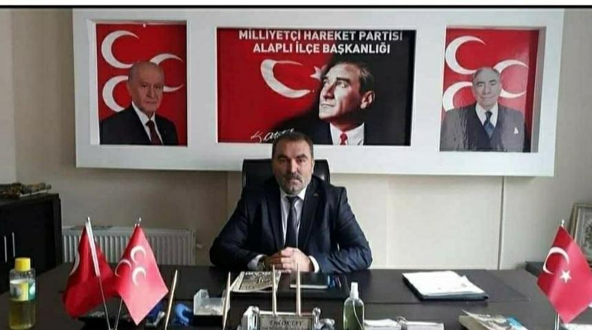 Alaplı sahili adeta çöplüğe döndü