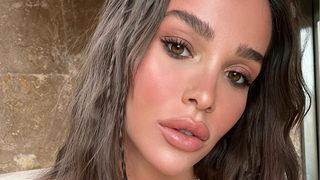 Fenomen Ezgi Fındık banyodan gecelikli pozunu paylaştı! 