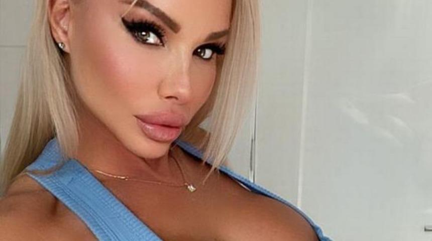 Sosyal medya fenomeni Zoe Gregory hayranlarından gelen tuhaf isteklerini anlattı! “Ayaklarımı yapıştırıcıya koyup...”