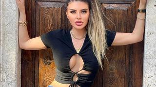 Ebru Polat 'Tek gayem size köle olmak' diyen takipçisine verdiği yanıtla şoke etti!