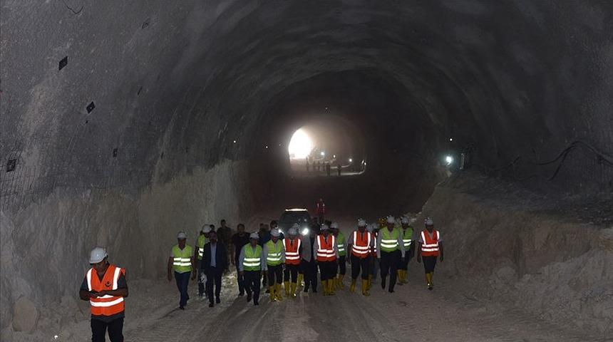 Hasankeyf Gercüş Tüneli nerede, nereleri bağlıyor? Cumhurbaşkanı Erdoğan duyurdu: 910 milyon TL'lik yatırım tutarıyla ilçeye kazandırıldı!