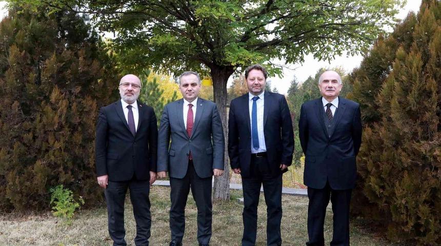 Rektörler ERÜ’de bir araya geldi