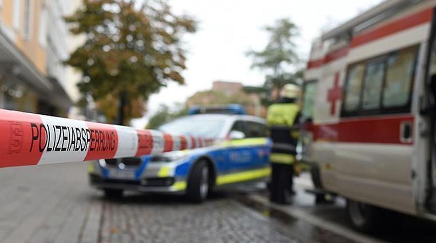 Almanya'da herkes bunu konuşuyor: Küçük kızı yıllarca evde kapalı tuttular!