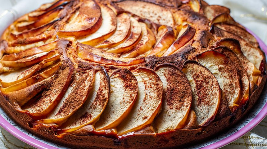 Diğer tarifleri unutturur: Elmalı kek tarifi! Elmalı kek nasıl yapılır?