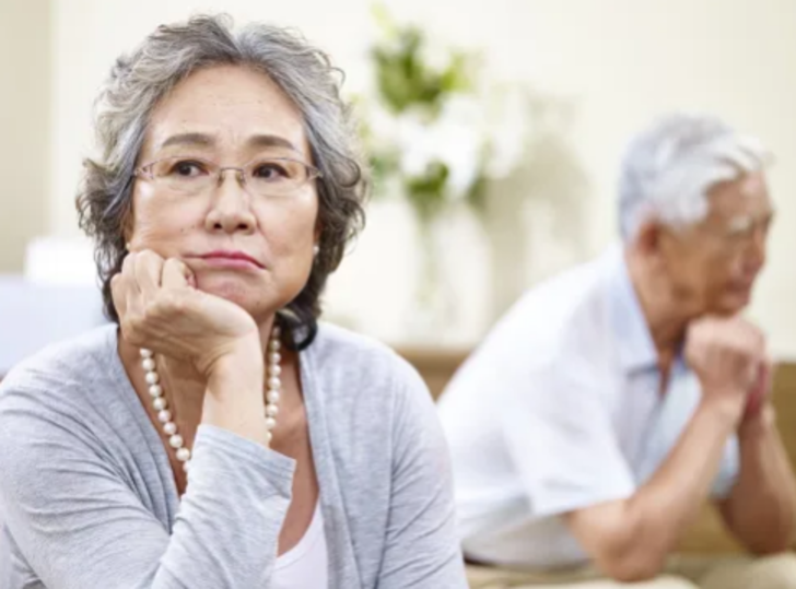 Terapistler uyarıyor! Eşinizin ayrılmak istediğini gösteren 5 işaret G4