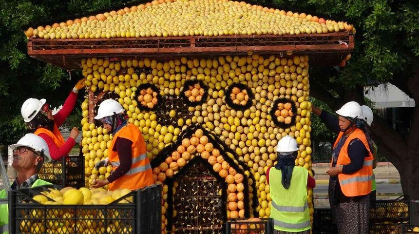 Mersin Uluslararası Narenciye Festivali’nde son hazırlıklar yapılıyor
